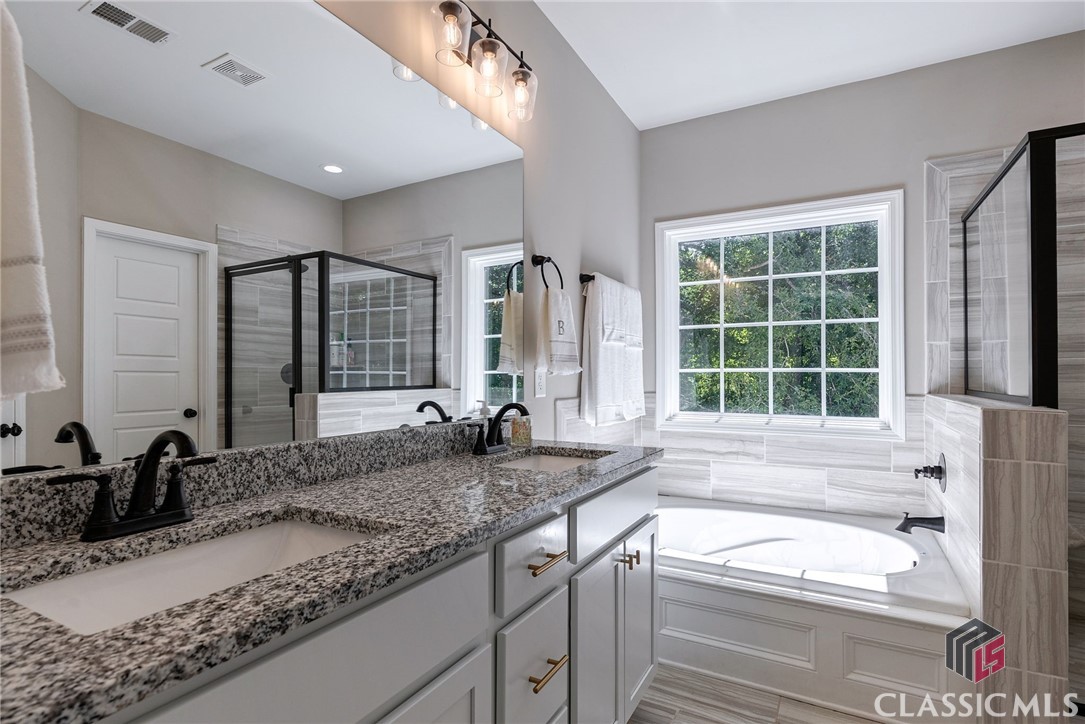 465 Discovery Trail