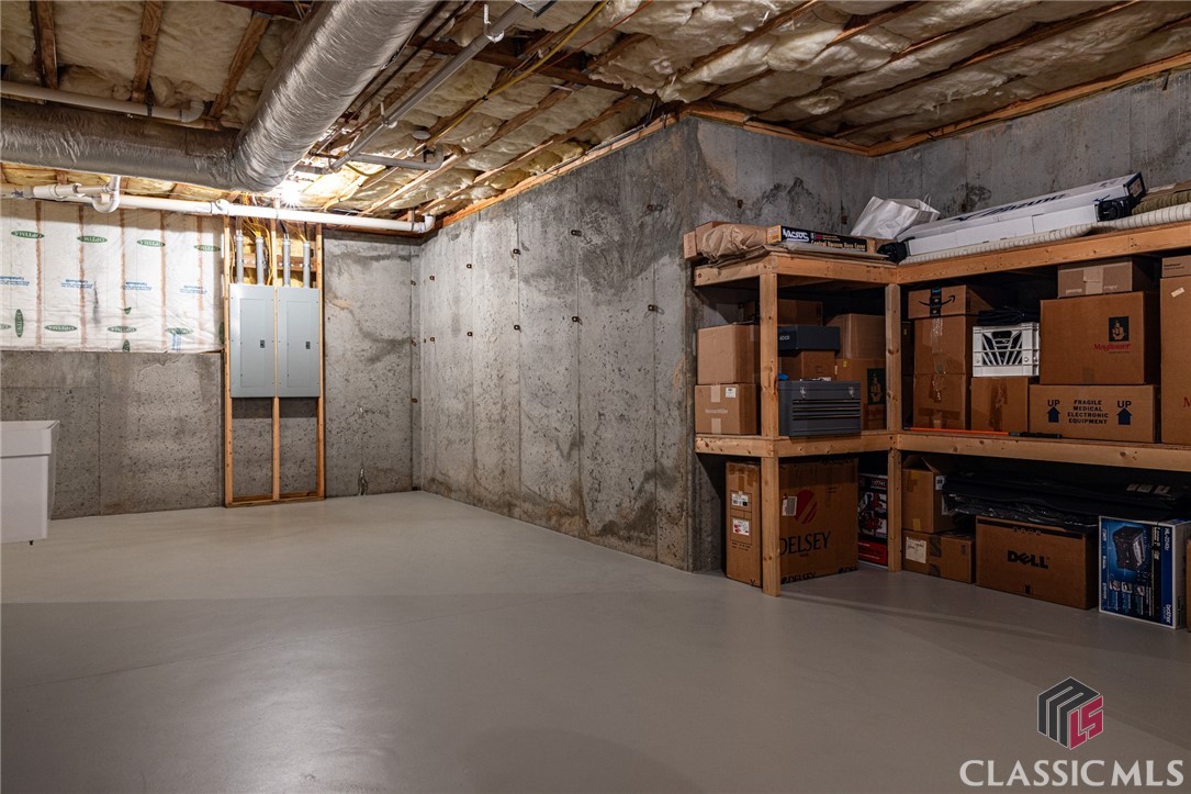 2591 Parrotts Pointe Road