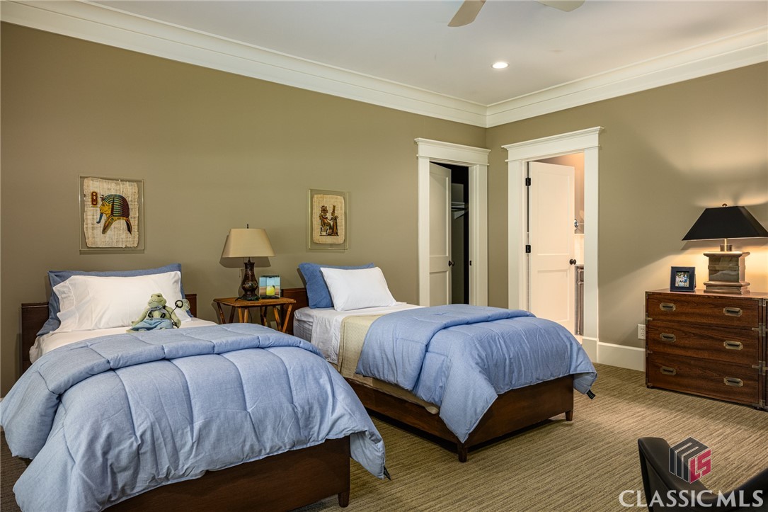 2591 Parrotts Pointe Road