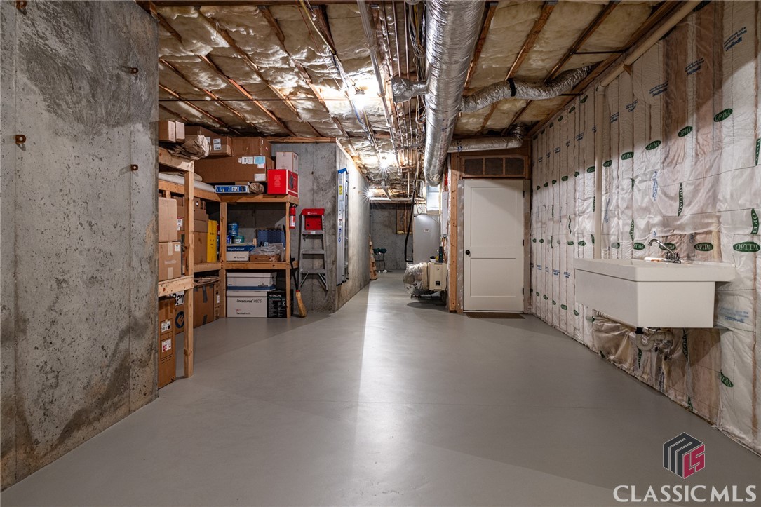 2591 Parrotts Pointe Road