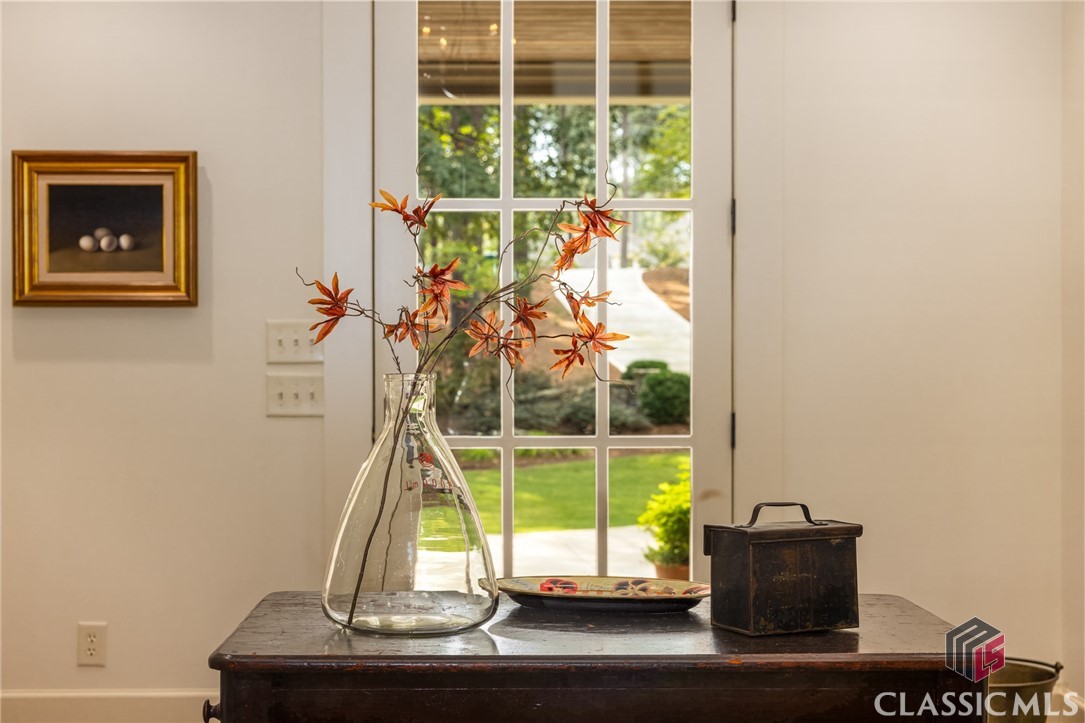 2591 Parrotts Pointe Road