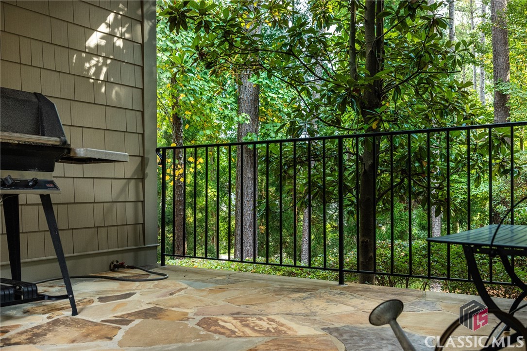 2591 Parrotts Pointe Road