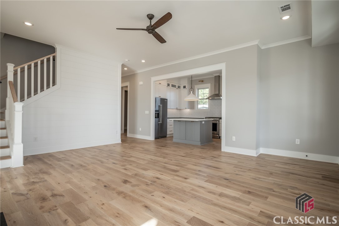 221 Highpointe Lane