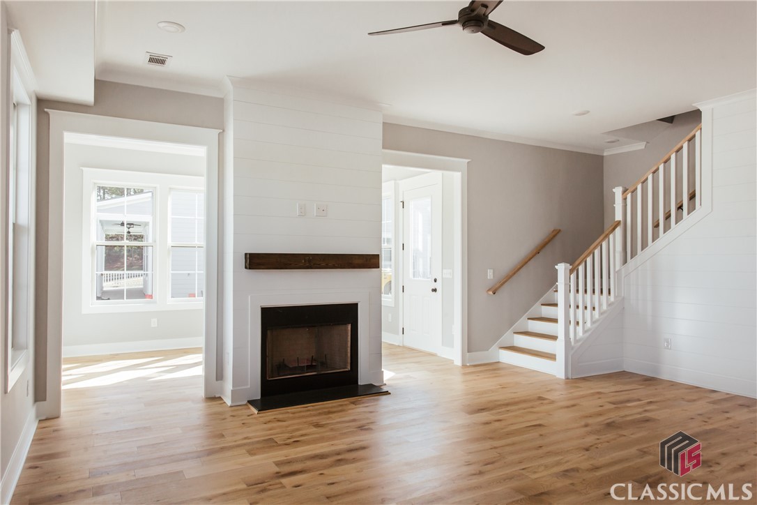 221 Highpointe Lane