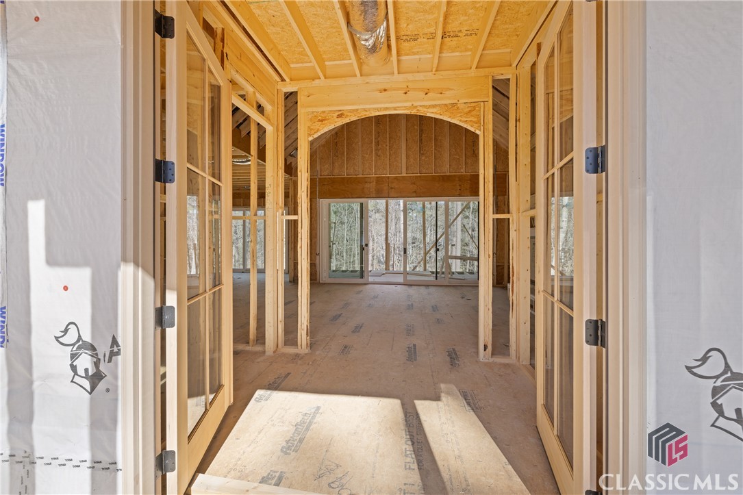 1040 Parrotts Cove Road