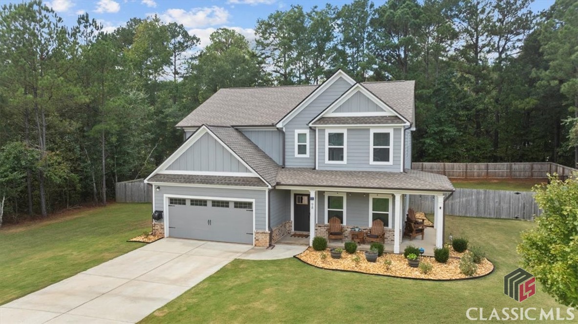 98 Woodbury Lane