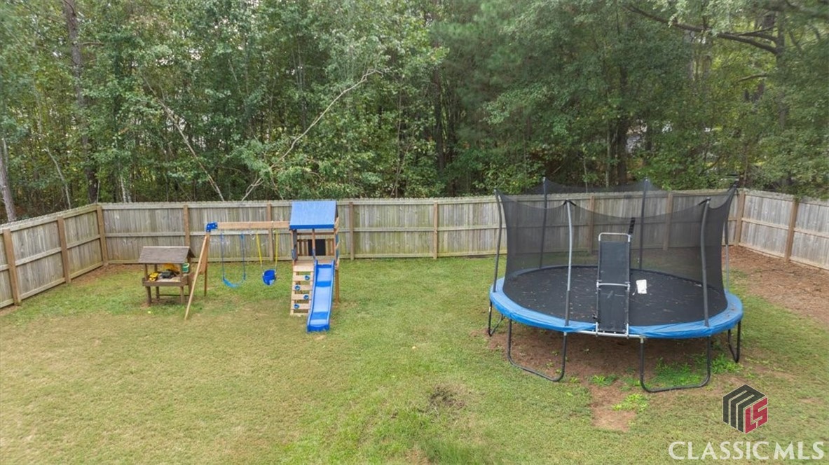 98 Woodbury Lane