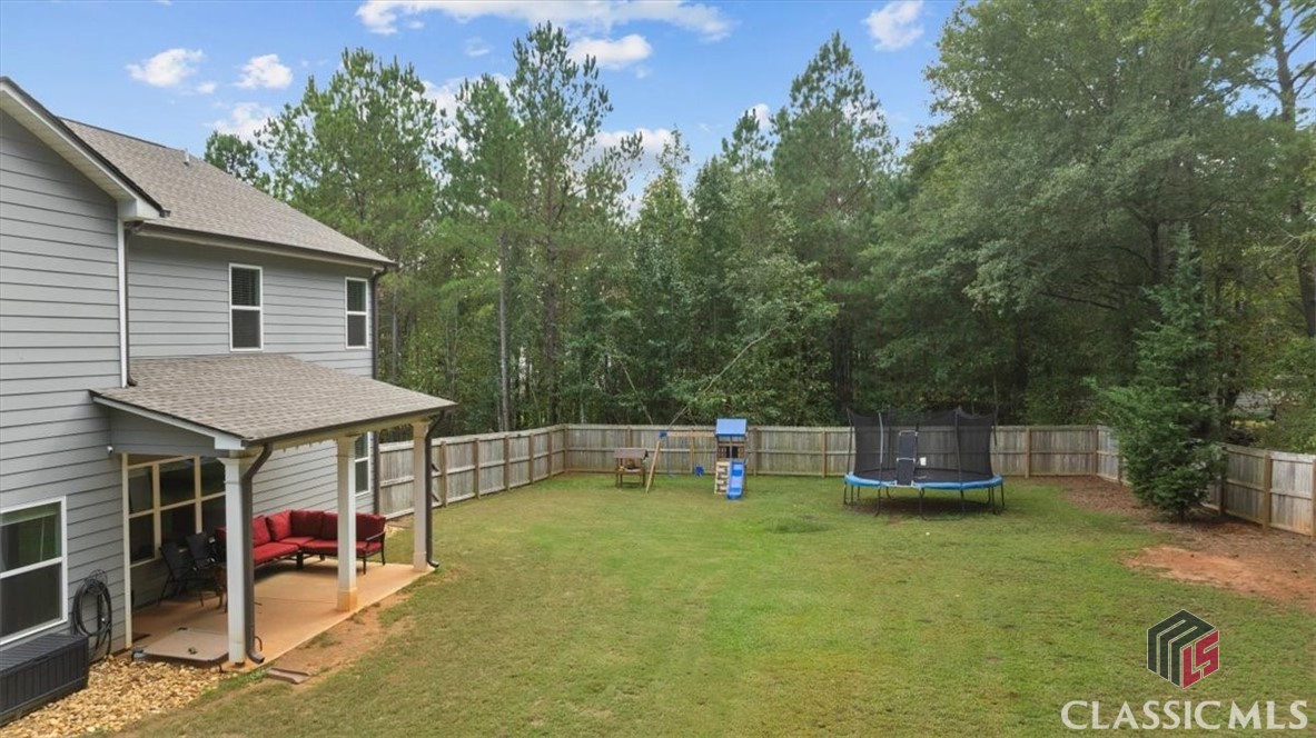 98 Woodbury Lane