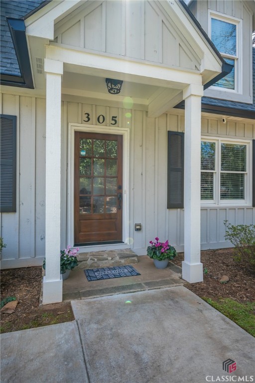 305 Davis Street