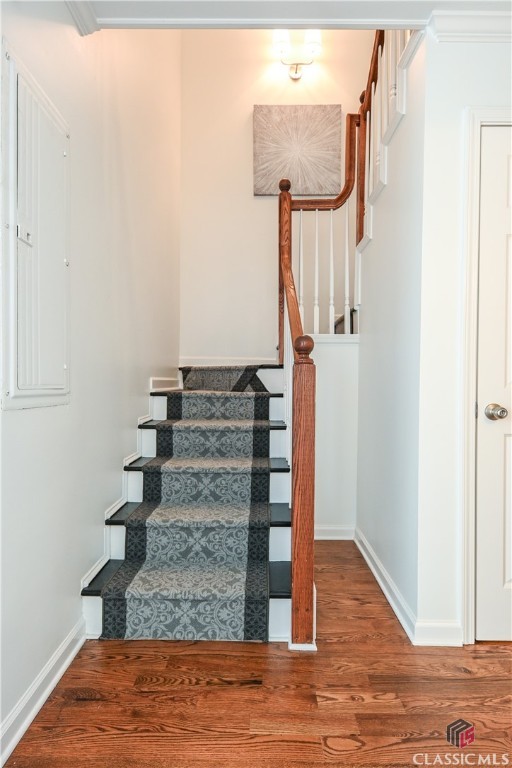 305 Davis Street