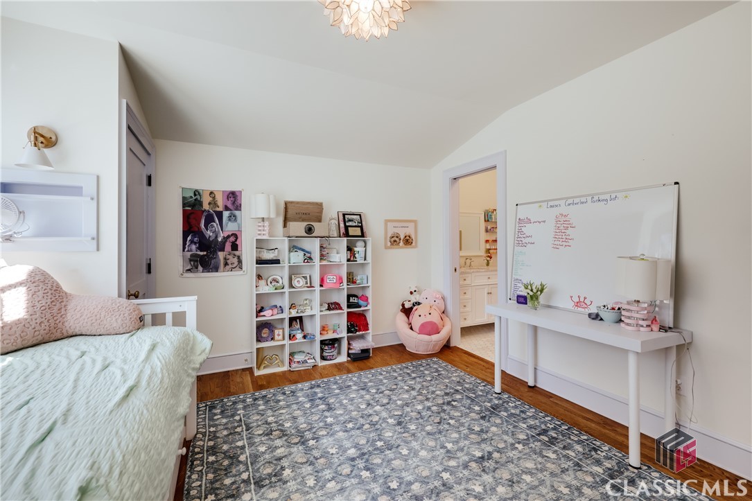 290 Milledge Heights