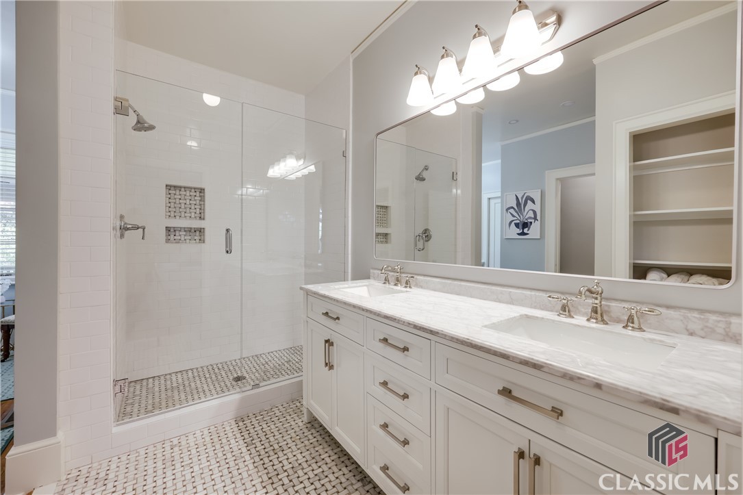 290 Milledge Heights
