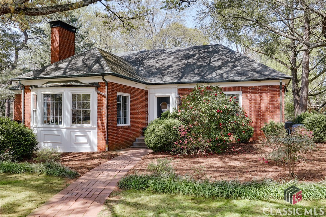290 Milledge Heights