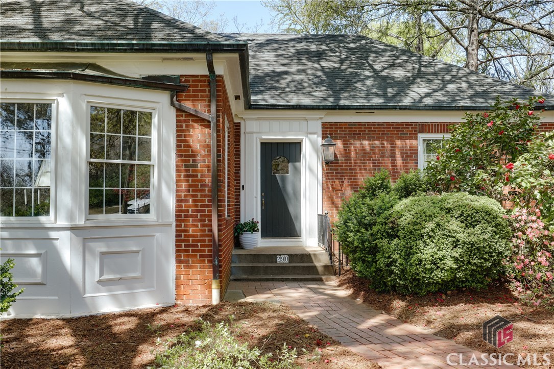 290 Milledge Heights