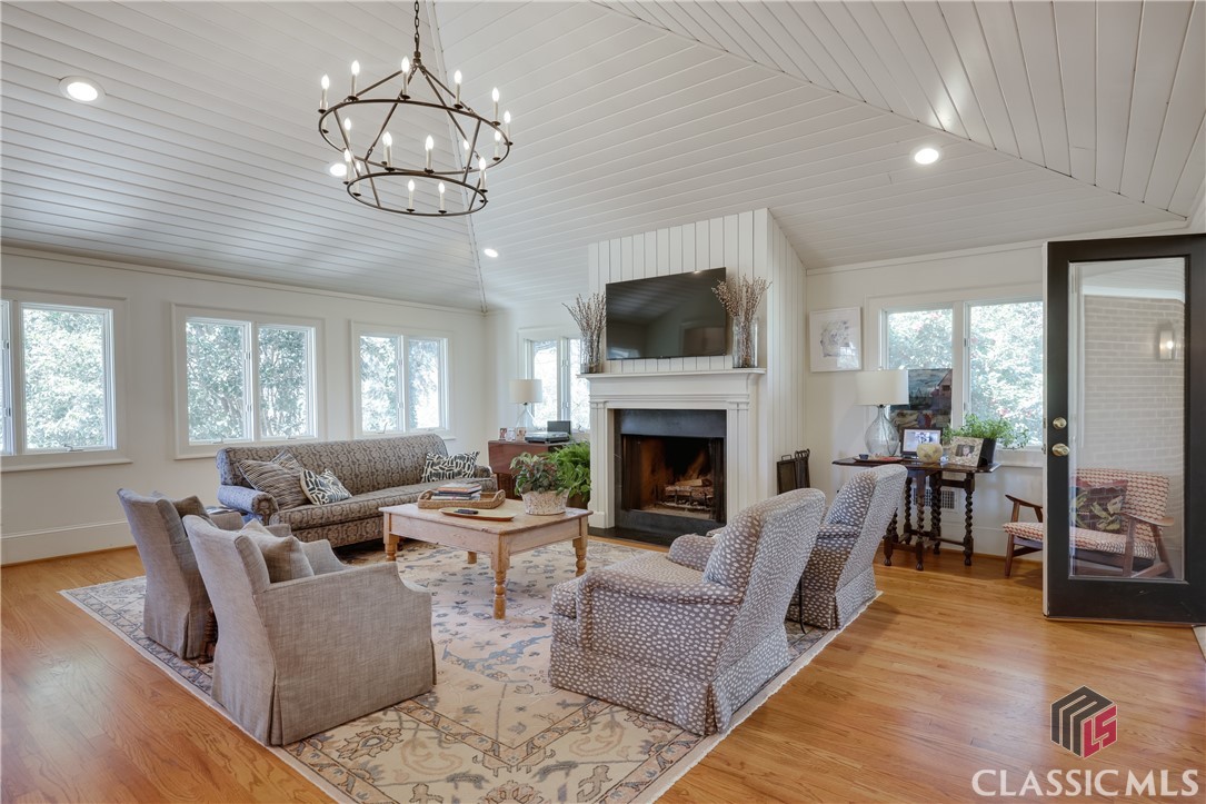 290 Milledge Heights