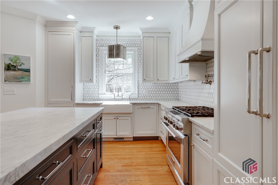 290 Milledge Heights