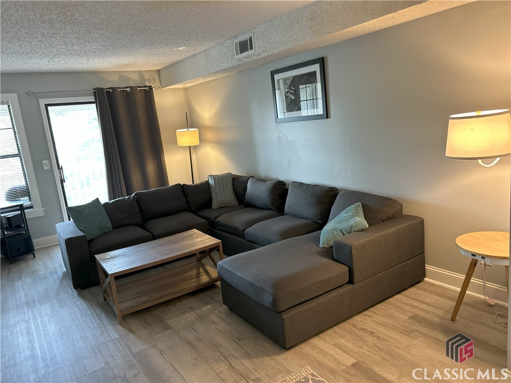 290 Appleby Drive 260