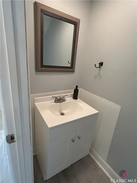 290 Appleby Drive 260