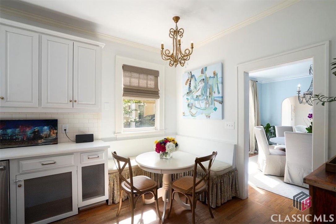 221 University Drive