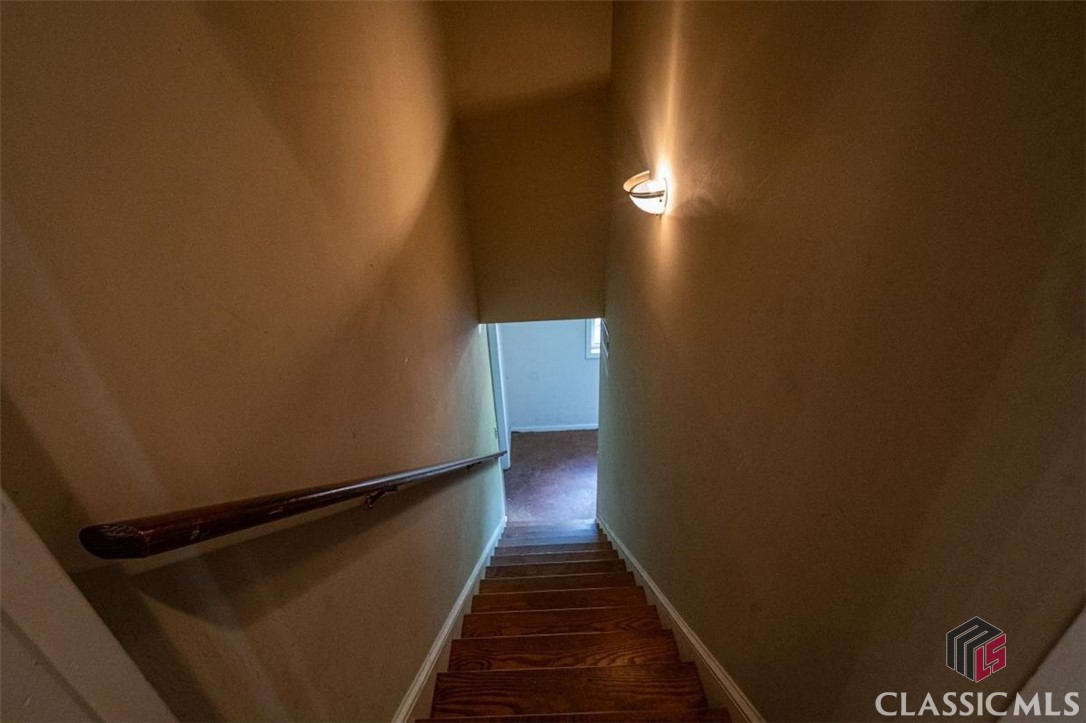 221 University Drive