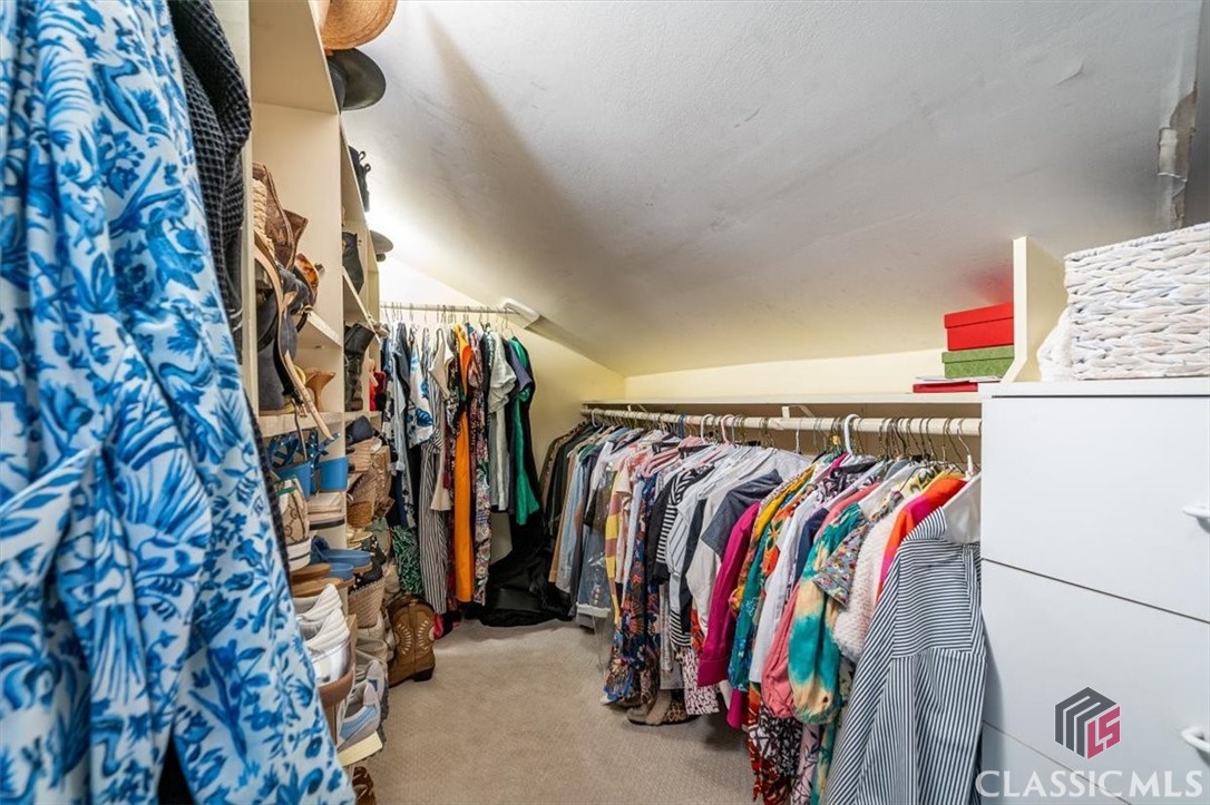 221 University Drive