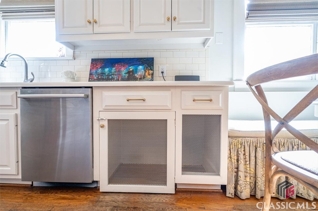 221 University Drive