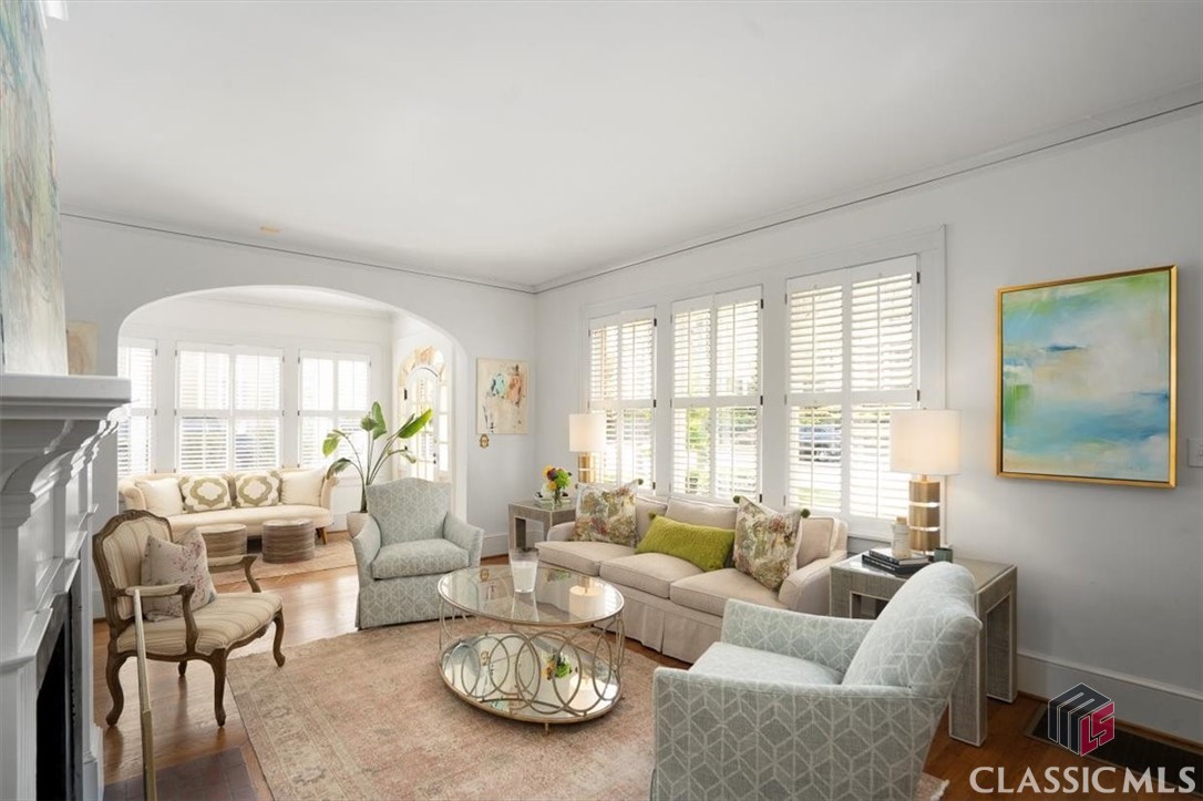 221 University Drive