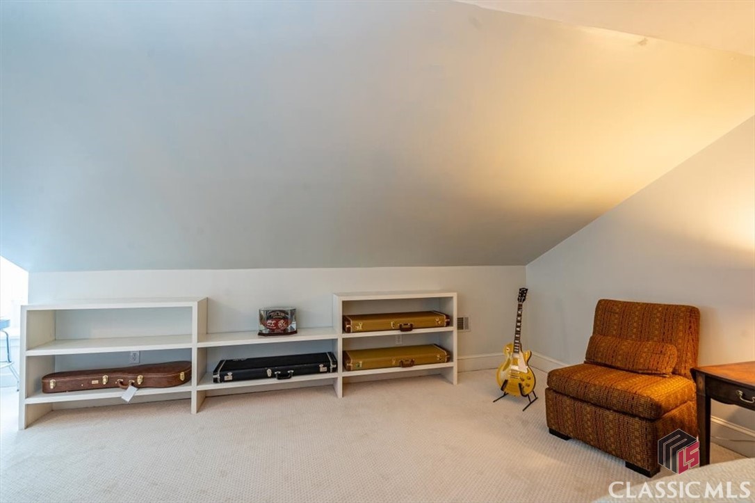 221 University Drive