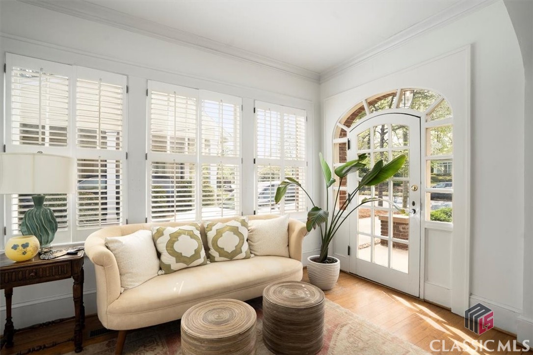 221 University Drive