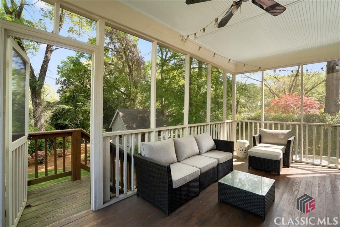 221 University Drive