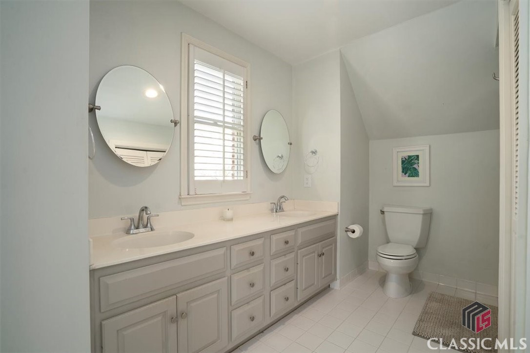 221 University Drive