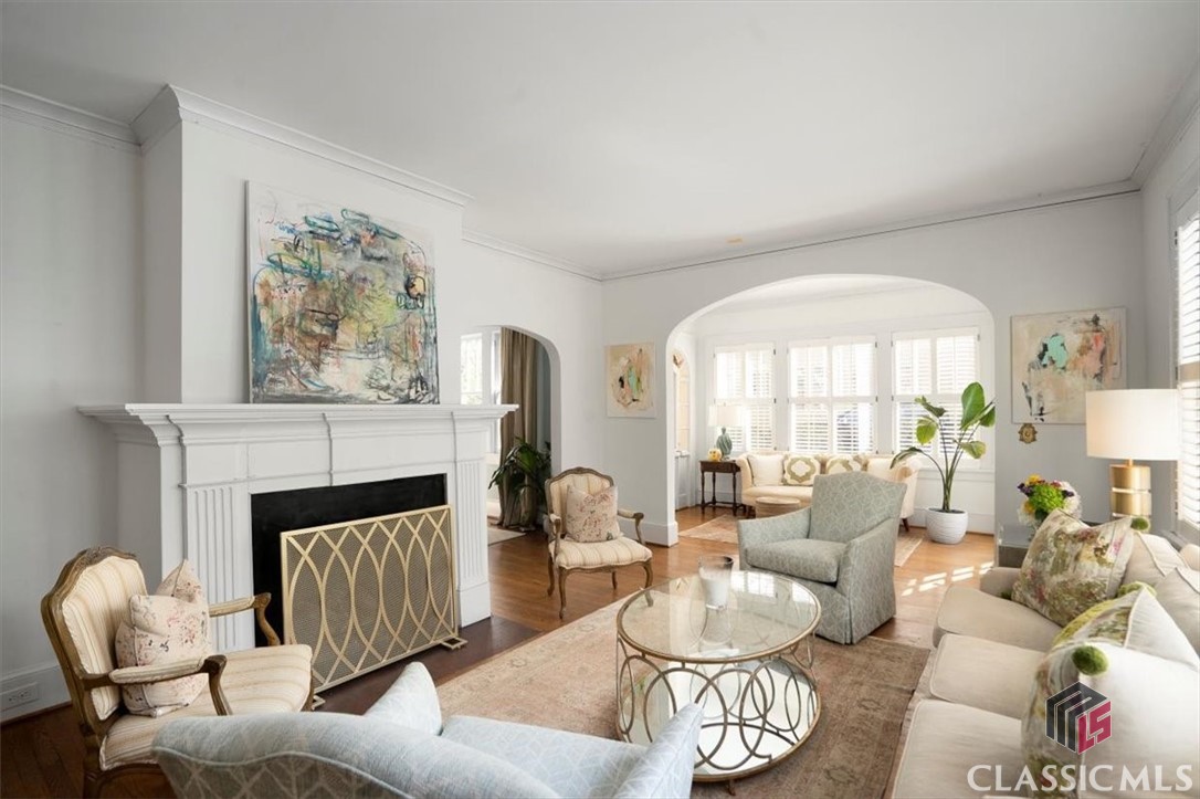 221 University Drive