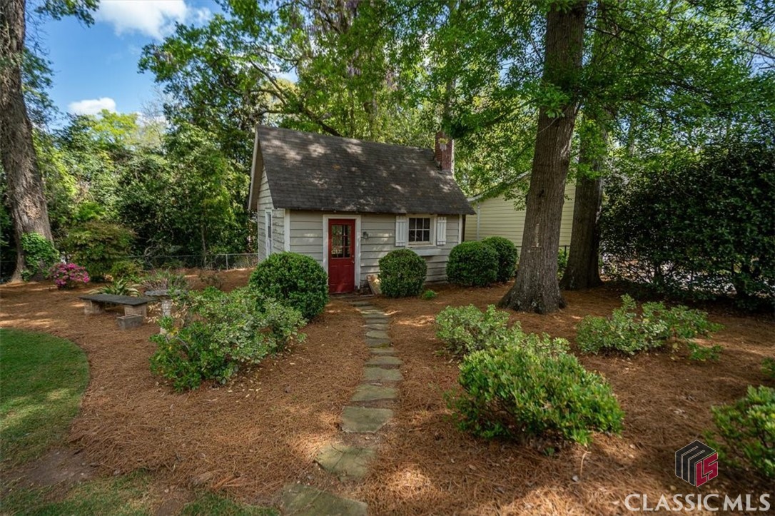 221 University Drive