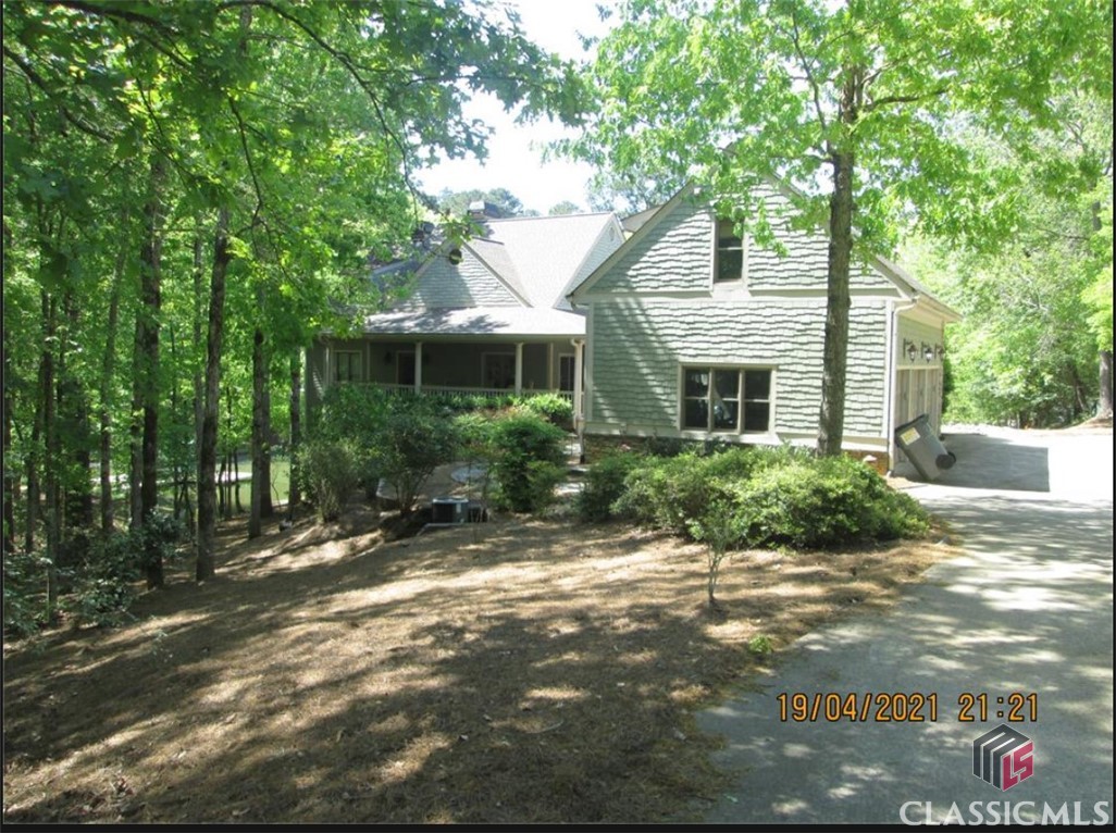 1050 Jernigans Bluff