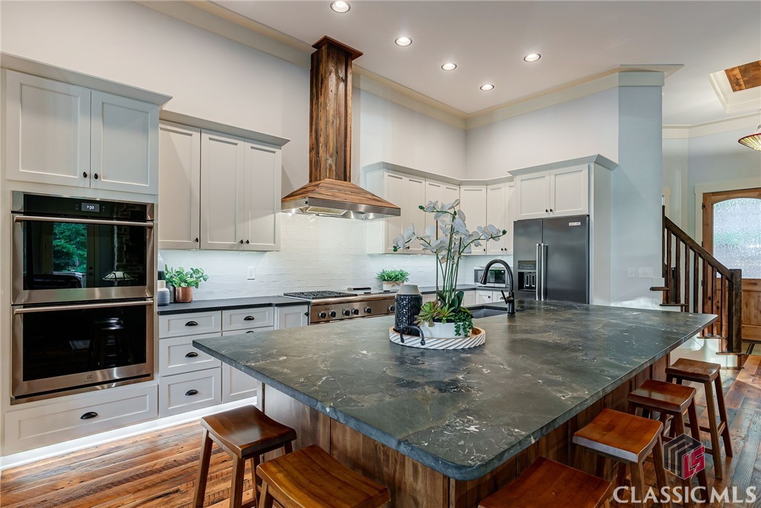 733 Bear Creek Lane