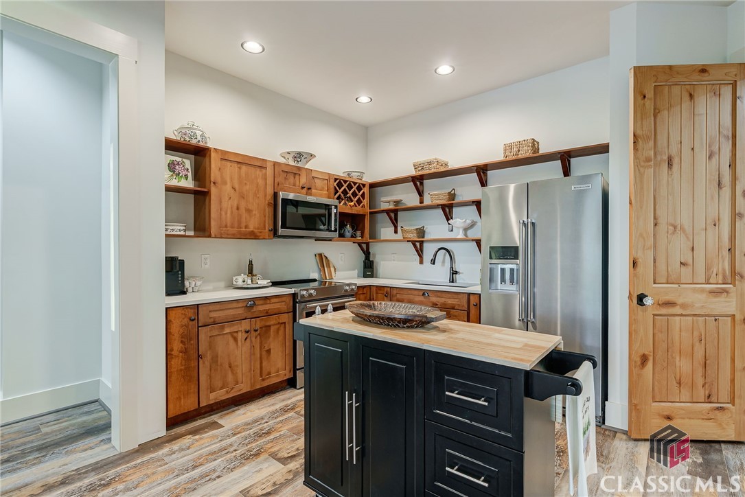 733 Bear Creek Lane