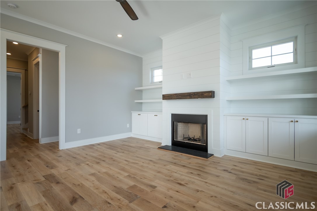 213 Highpointe Lane