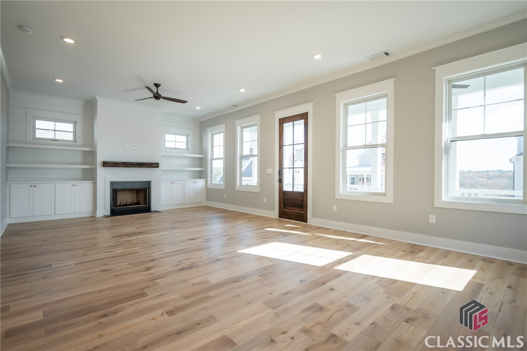 213 Highpointe Lane