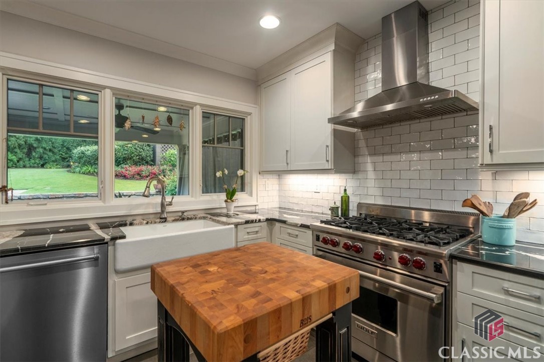 430 Milledge Circle