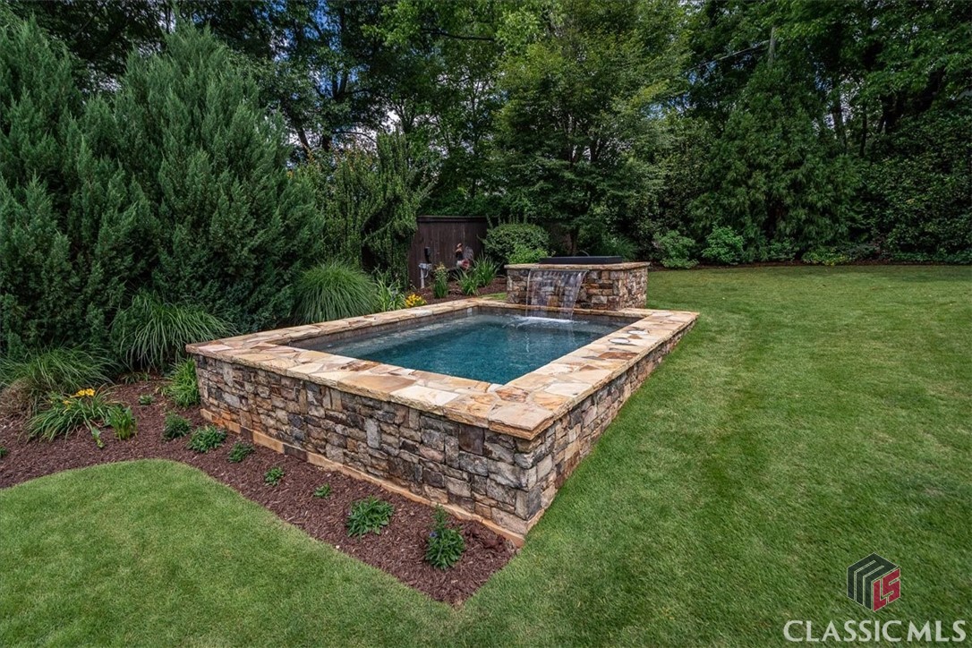 430 Milledge Circle