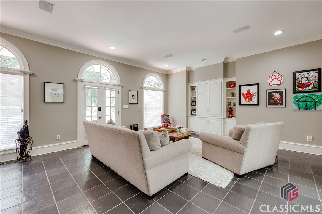 155 Wexford Place