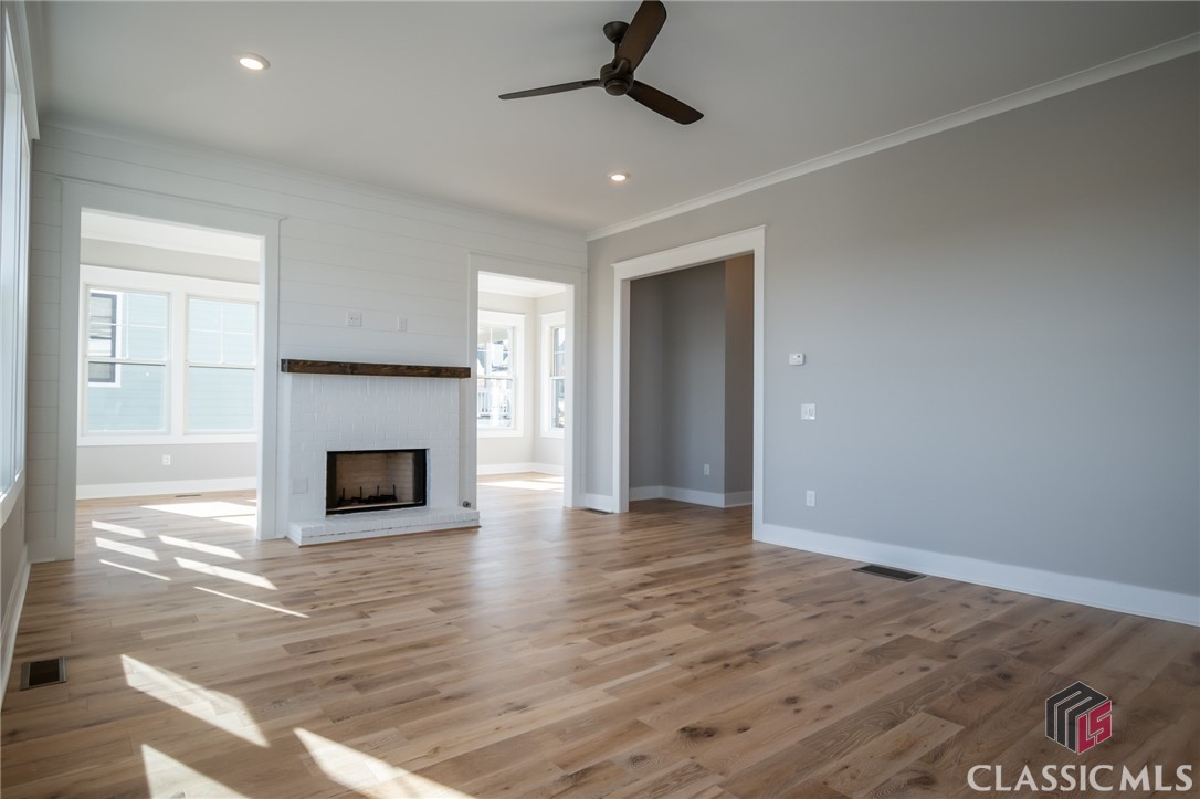 220 Highpointe Lane