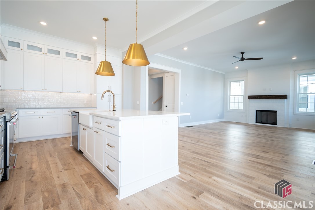 250 Highpointe Lane