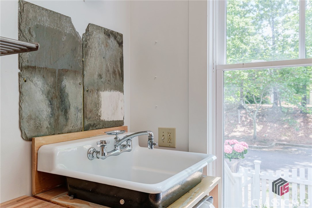 80 Charter Oak Drive