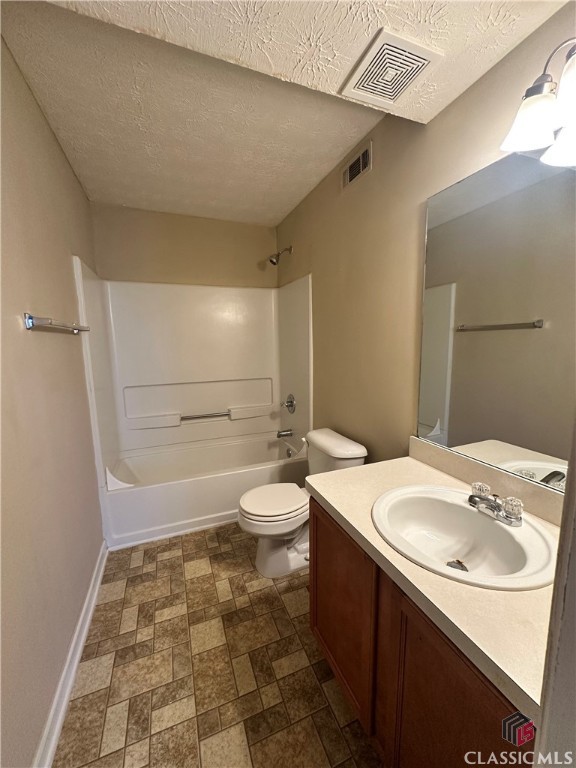 241 S Irwin Street 60