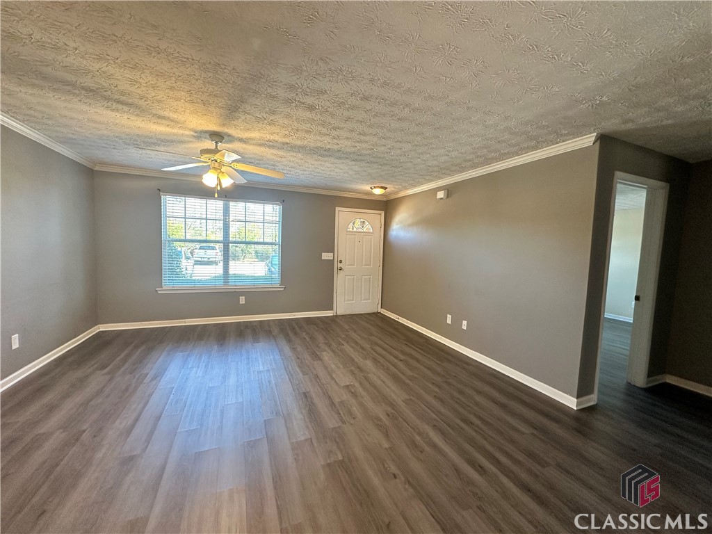 241 S Irwin Street 60