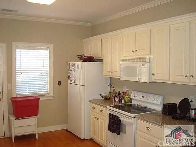 460 Barnett Shoals Road 3E