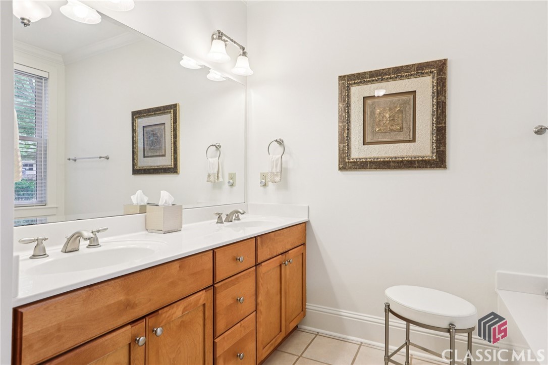 1010 Creekside A