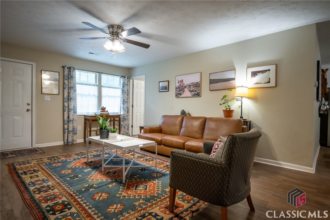 210 Big Oak Circle