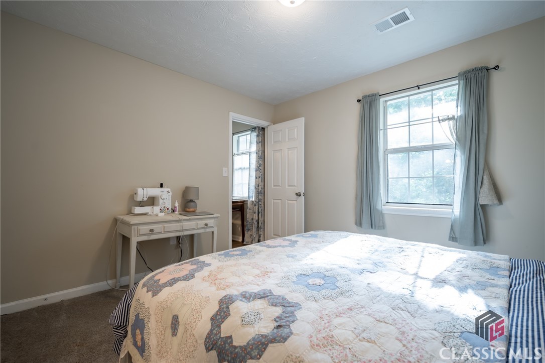 210 Big Oak Circle